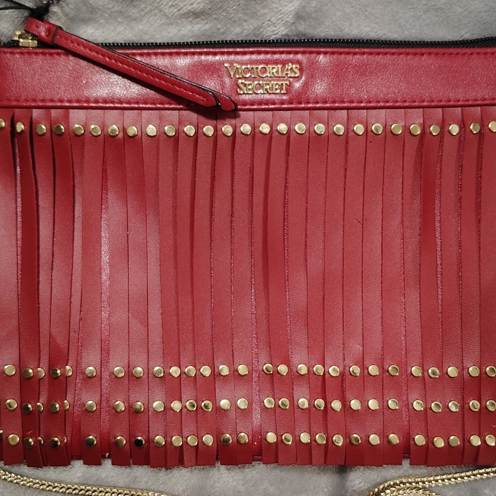 NWT Victoria's Secret On The Fringe Night Out Bag  Stunning Red♥️
